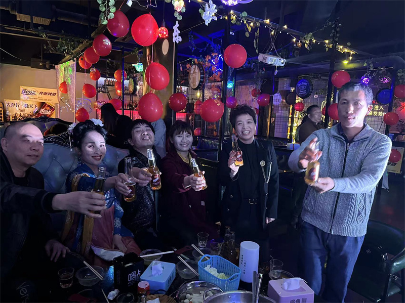 團(tuán)隊(duì)風(fēng)采